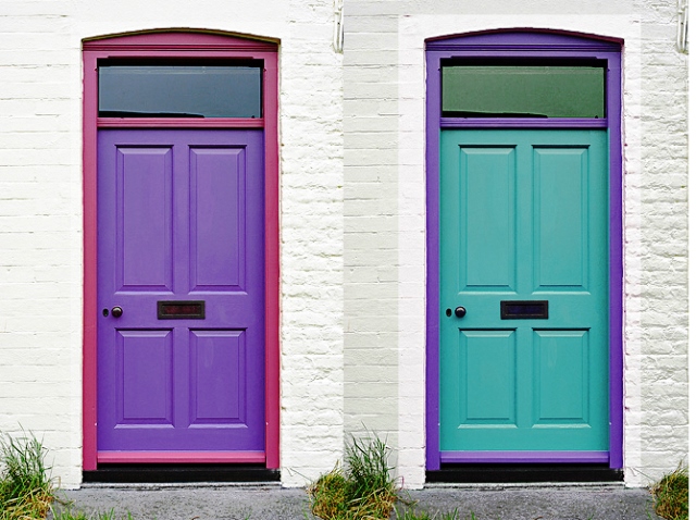 dual-coloured-doors